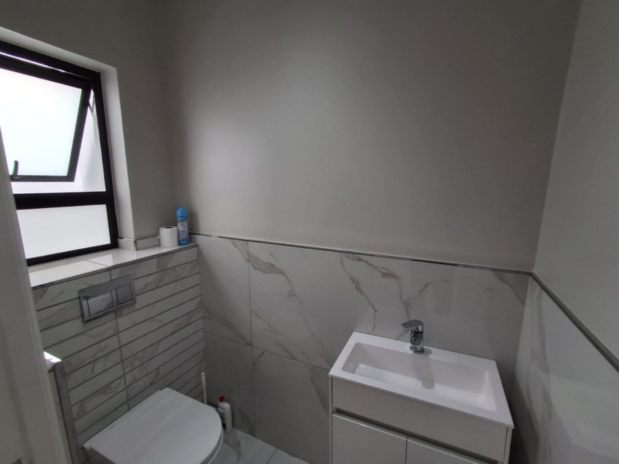 4 Bedroom Property for Sale in Sandown Western Cape